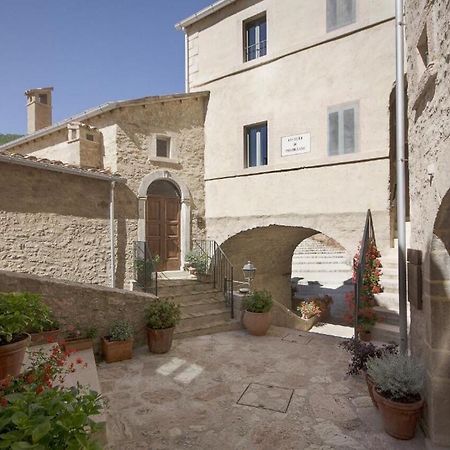 Castello Di Postignano Hotel Sellano Exterior foto